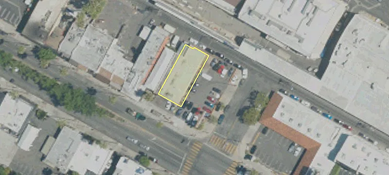 11905 Ventura Blvd