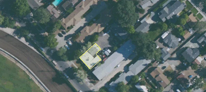 943 Rose Ave