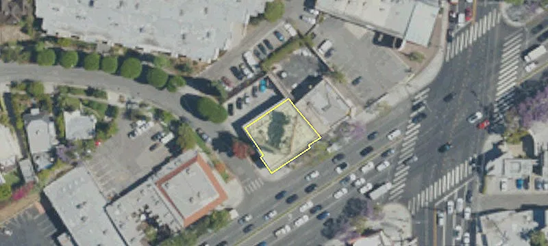8525 Santa Monica Blvd
