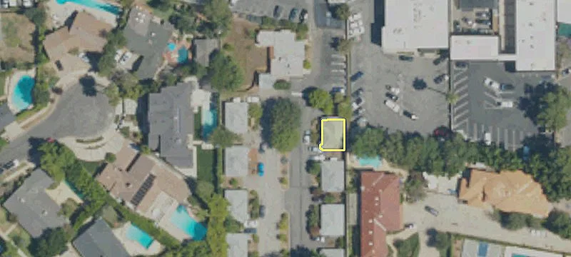 17538 Ventura Blvd