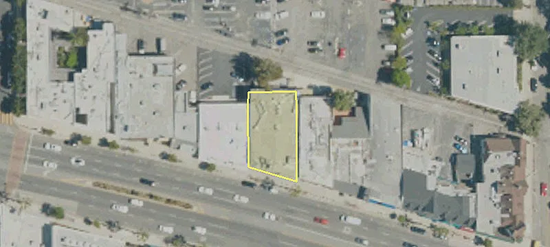 17031 Ventura Blvd