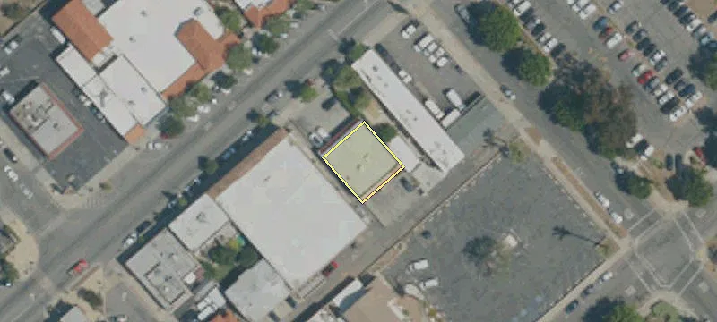 220 Maclay Ave