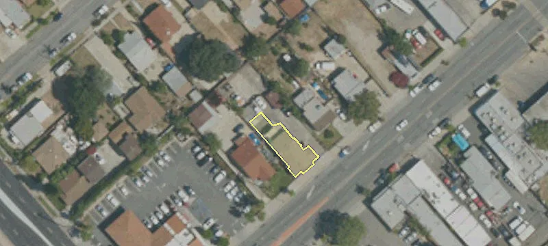 827 Maclay Ave