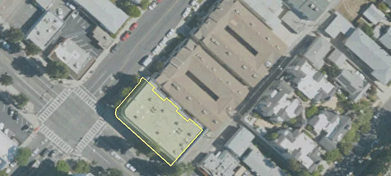 420 Magnolia Blvd
