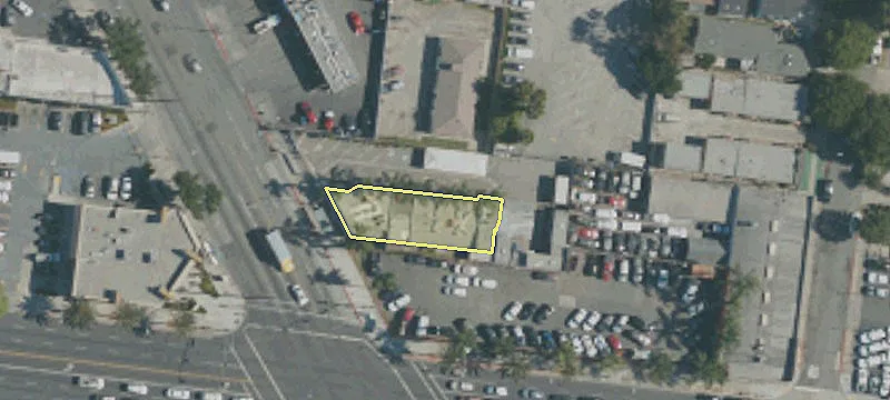 8824 Long Bch Blvd