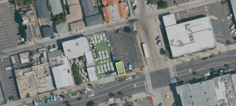 870 Garnet Ave