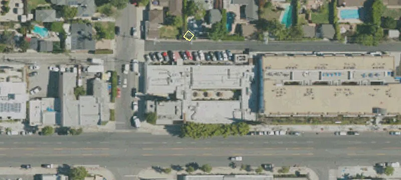 10425 Magnolia Blvd