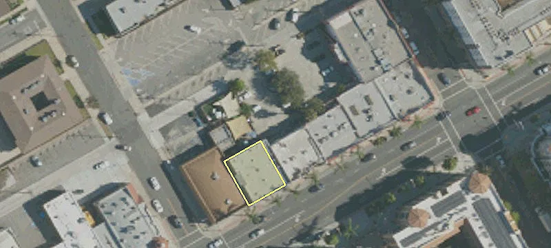 425 Main St