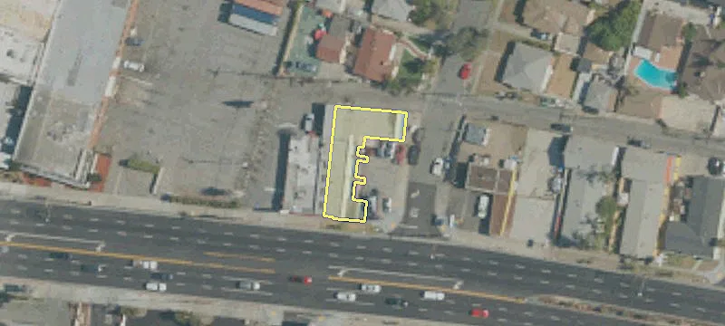 5815 Imperial Hwy