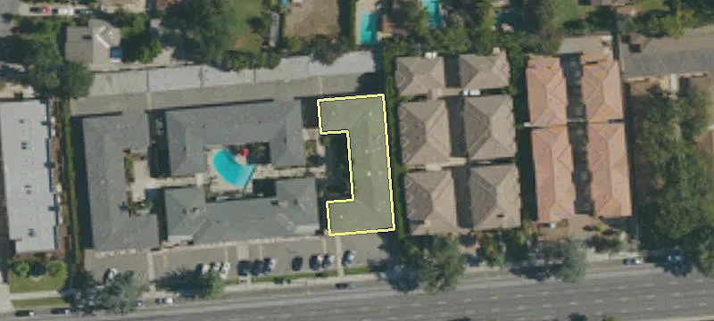855 Huntington Dr