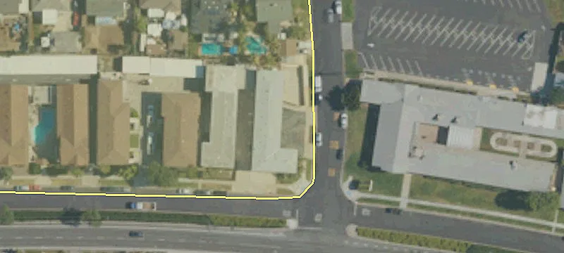 14013 Estero Rd