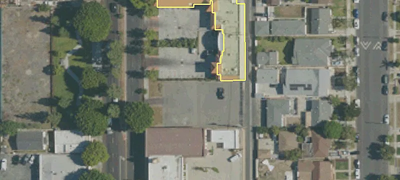 15538 Paramount Blvd