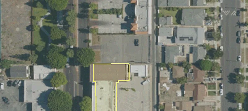 15544 Paramount Blvd