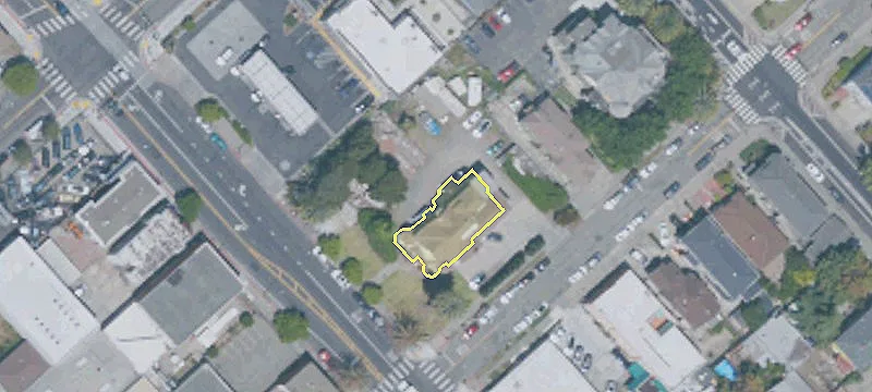 544 International Blvd