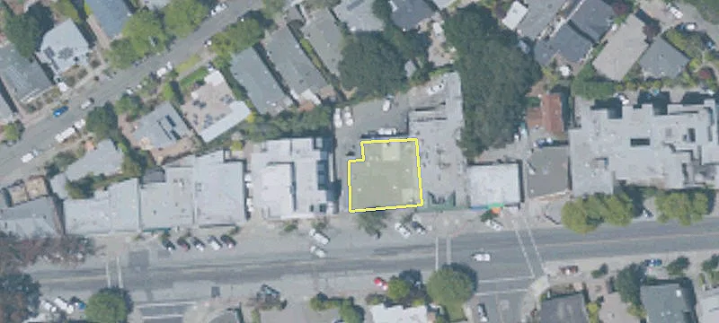 1695 Solano Ave