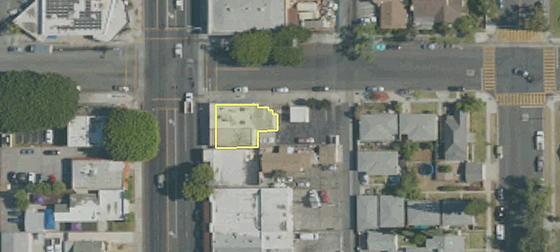 15500 Paramount Blvd