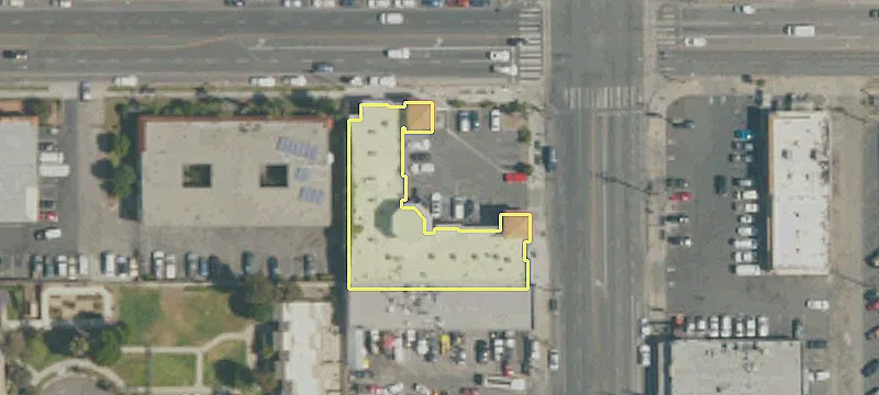 7561 Lankershim Blvd