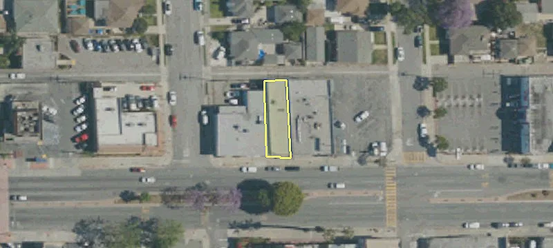 805 Rosecrans Ave