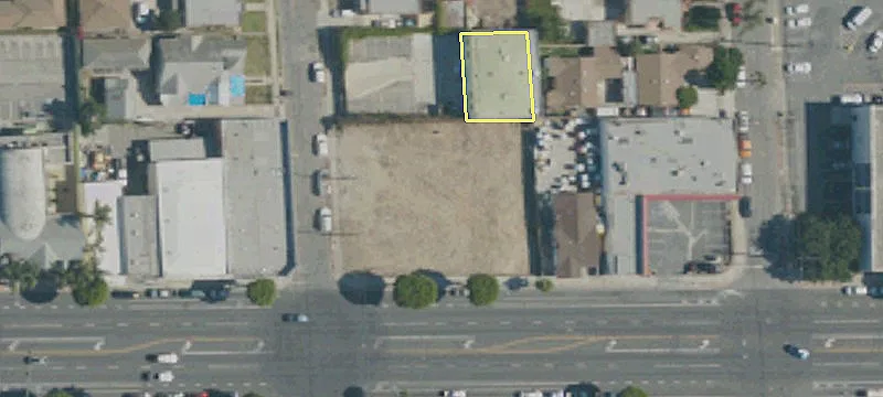 811 Compton Blvd