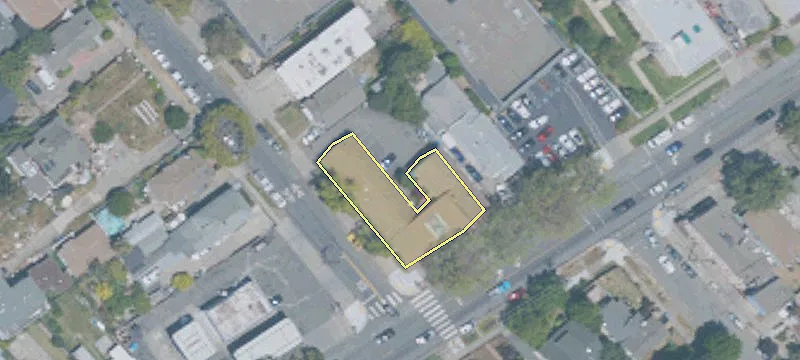 3001 High St