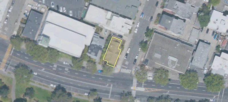 298 Grand Ave