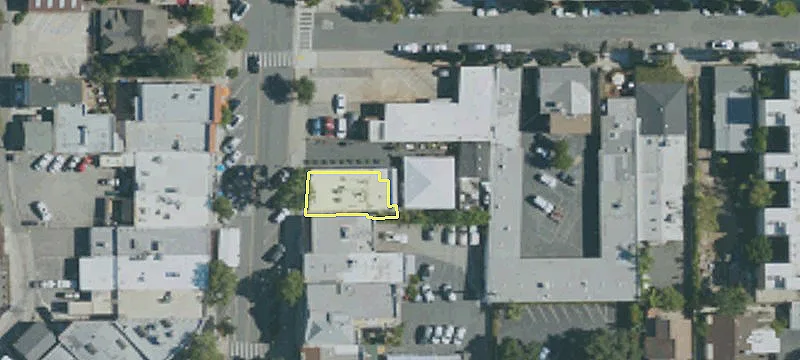 52 Baldwin Ave