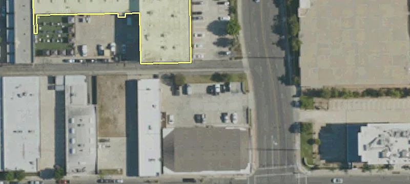 215 2nd Ave