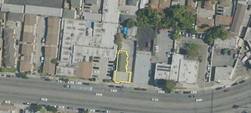 3575 Imperial Hwy