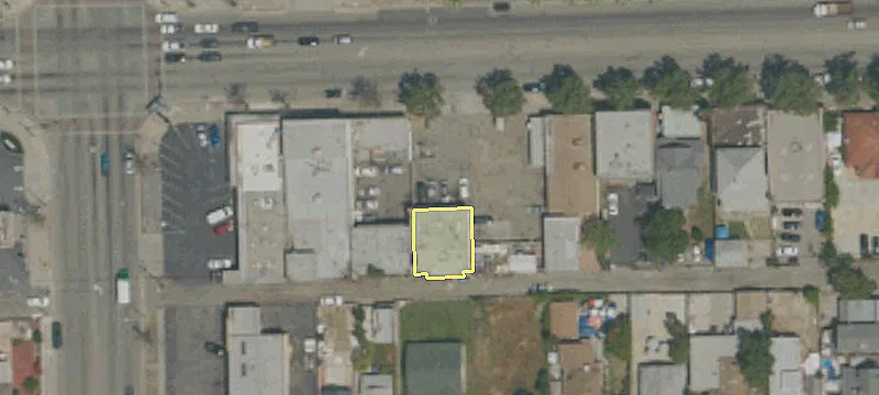 560 Holt Ave