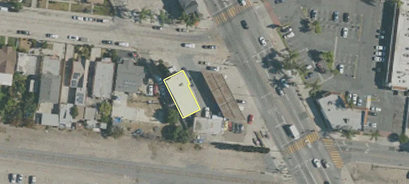 8551 Long Bch Blvd