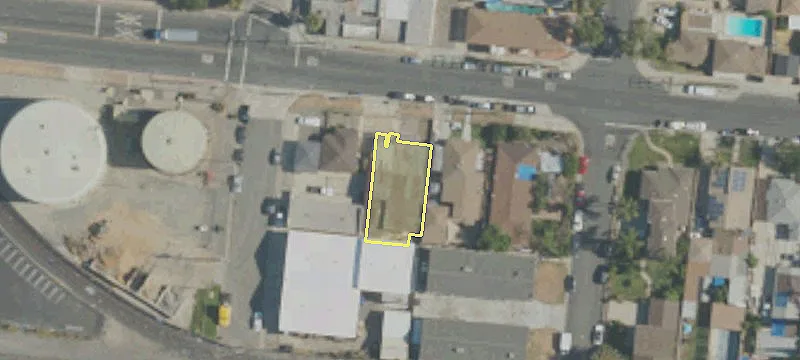 5766 Ferguson Dr