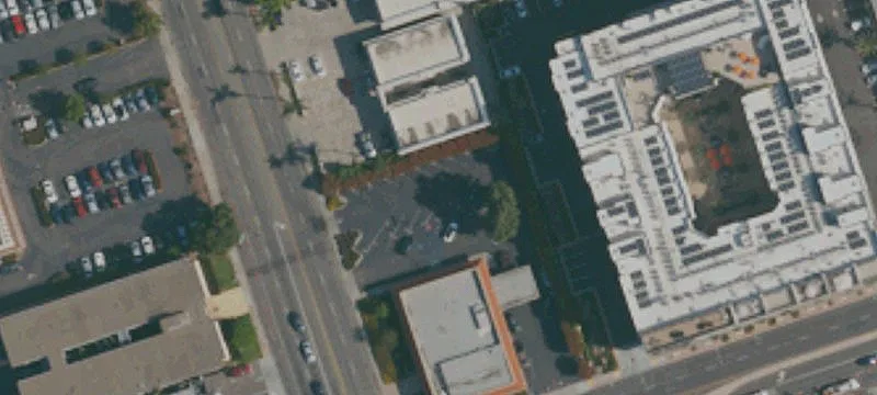 487 4th Ave