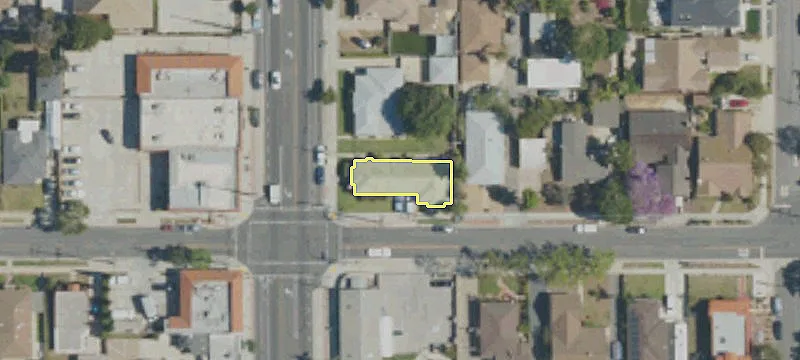 25446 Narbonne Ave