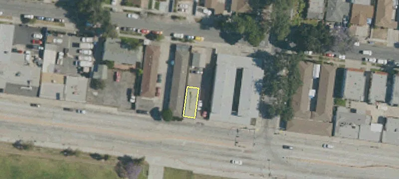 2575 Tweedy Blvd