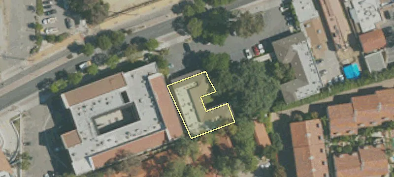 23564 Calabasas Rd