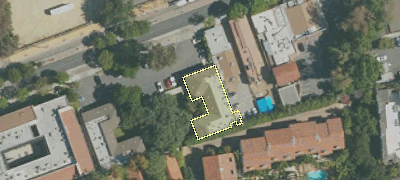 23548 Calabasas Rd