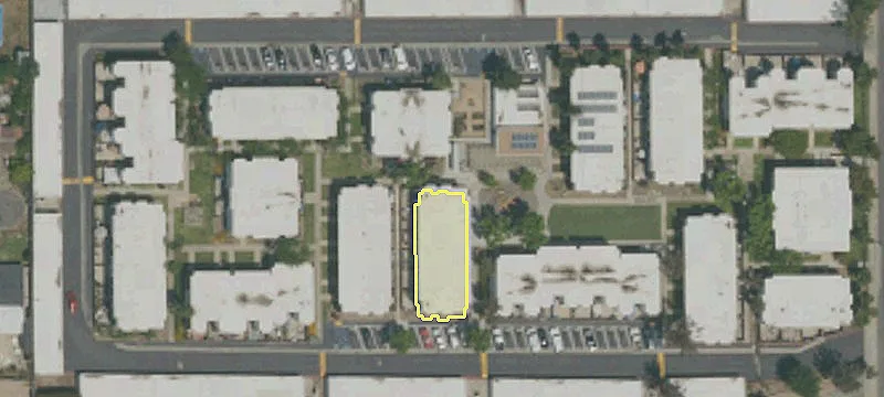 805 Cerritos Ave
