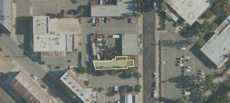 135 2nd St