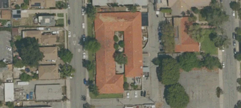 566 Gordon St