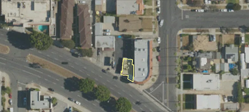 2407 Main St