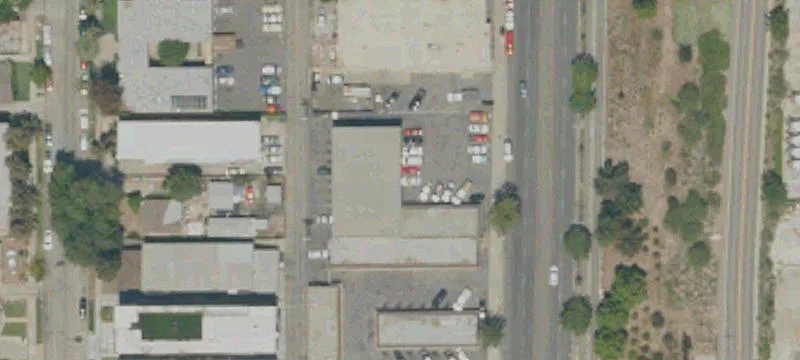 7033 Canoga Ave