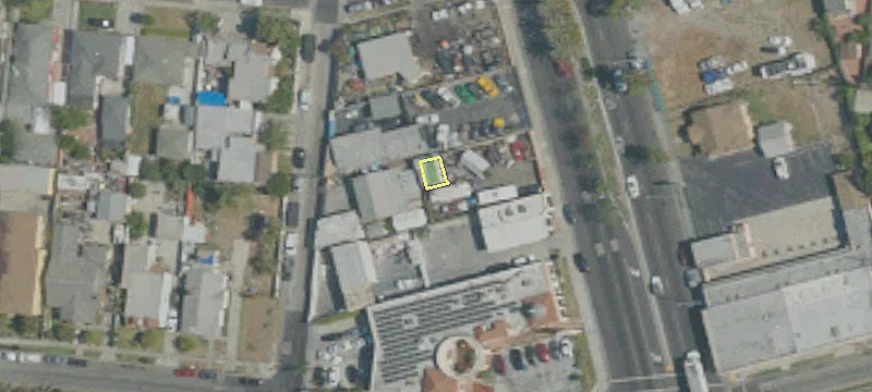 11023 Long Bch Blvd