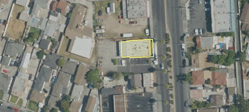 12221 Long Bch Blvd