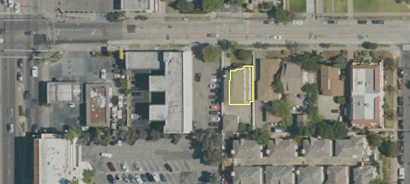122 Hellman Ave
