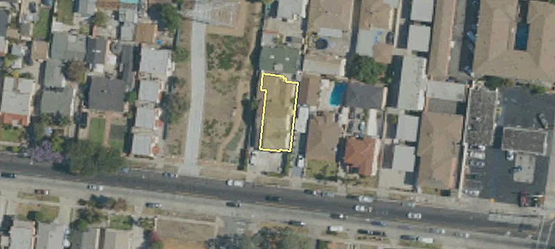 3451 Santa Ana St