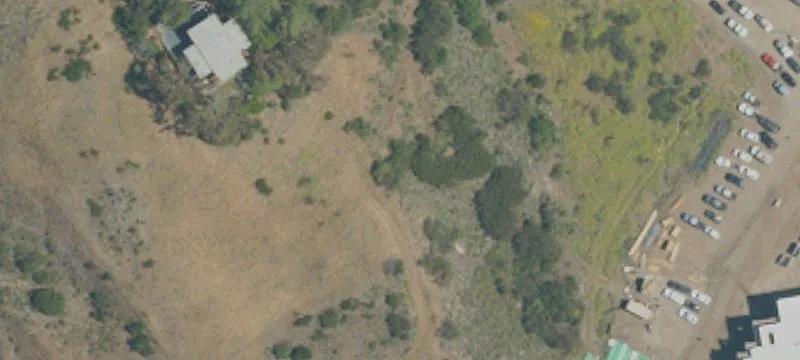 3700 La Paz Ln