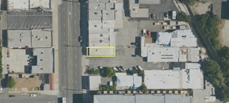 320 San Gabriel Blvd