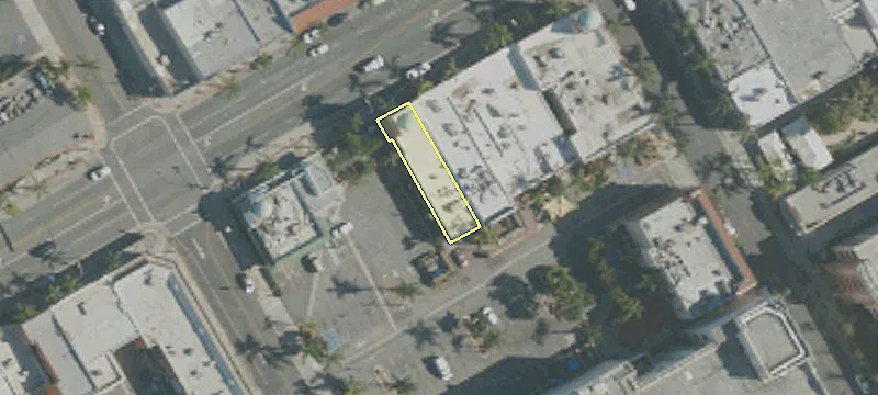 126 Main St