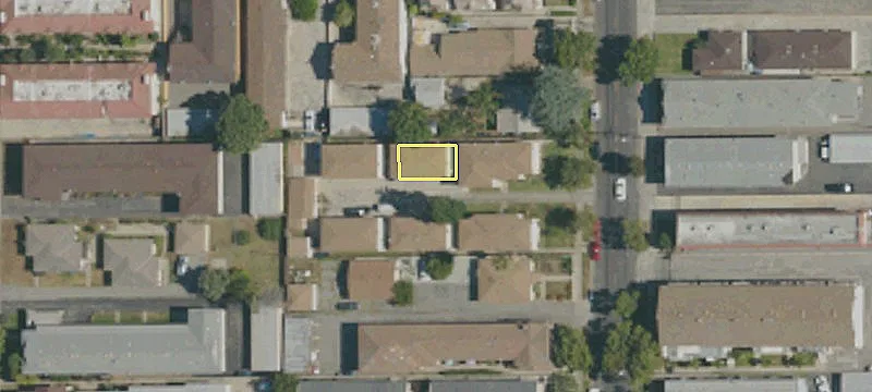 715 Chapel Ave