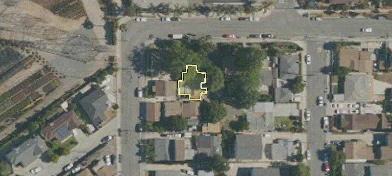 8334 Fern Ave